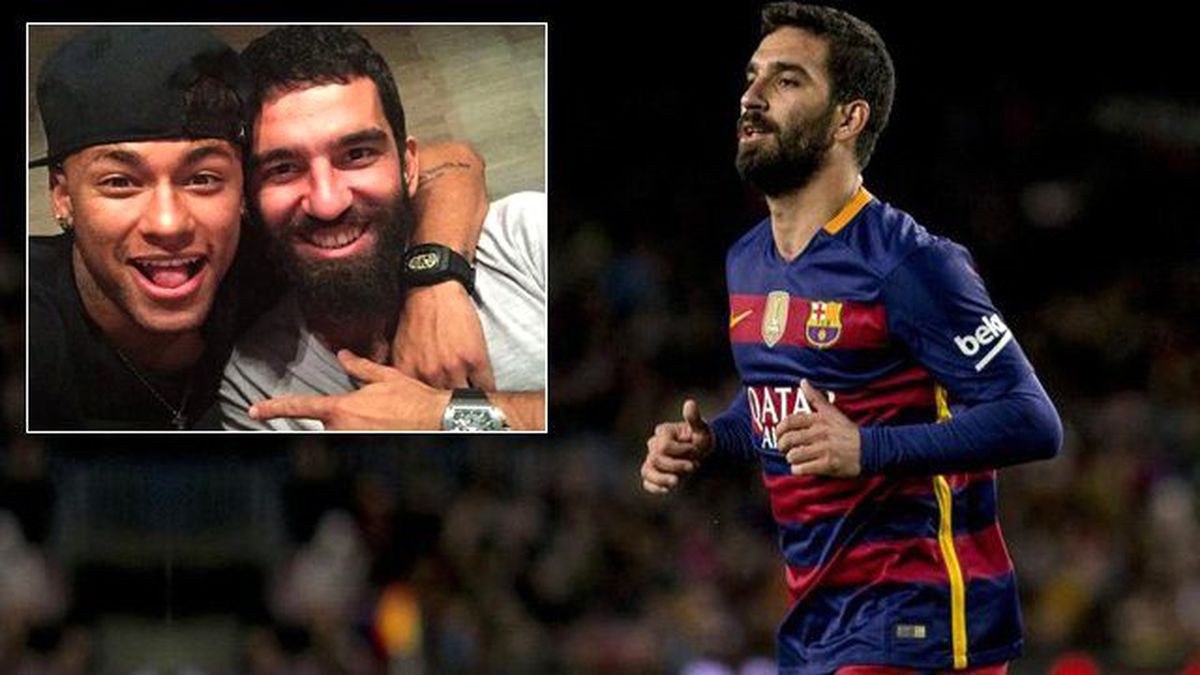 Yıllık 30 Milyon Dolar Kazanan Neymar, Sahte Saat Takıyor