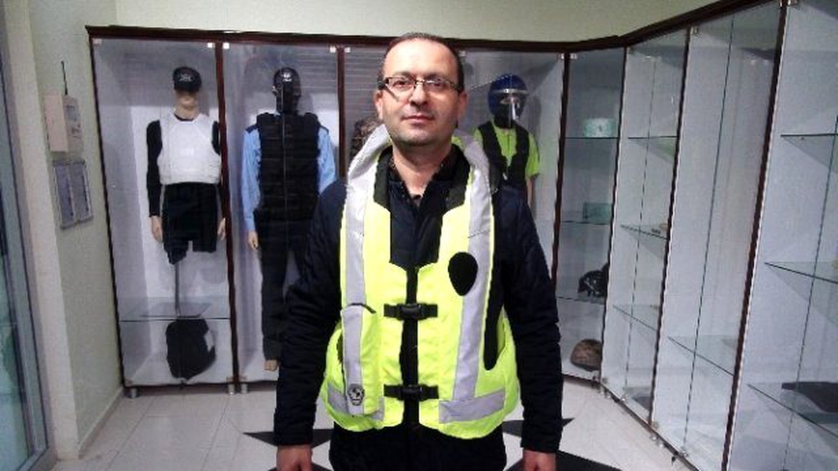 Yozgat\'ta Motosiklet Sürücüleri İçin Airbag\'li Yelek Üretildi