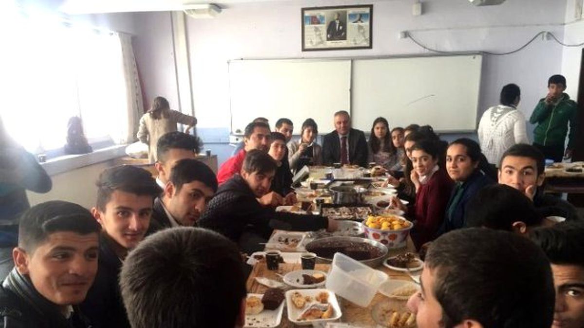 Yüksekovalı Öğrencilere Kahvaltı