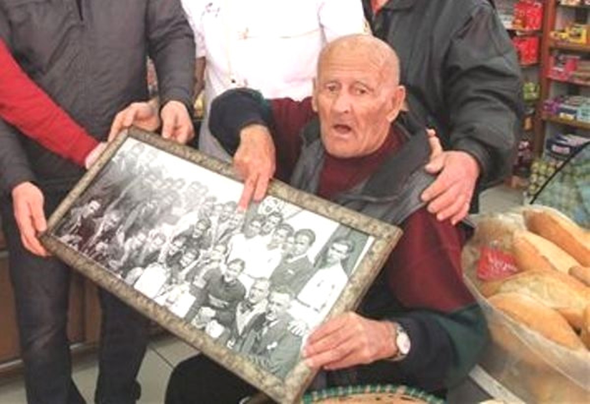 104 Yaşında Vefat Eden Eski Futbolcu Defnedildi