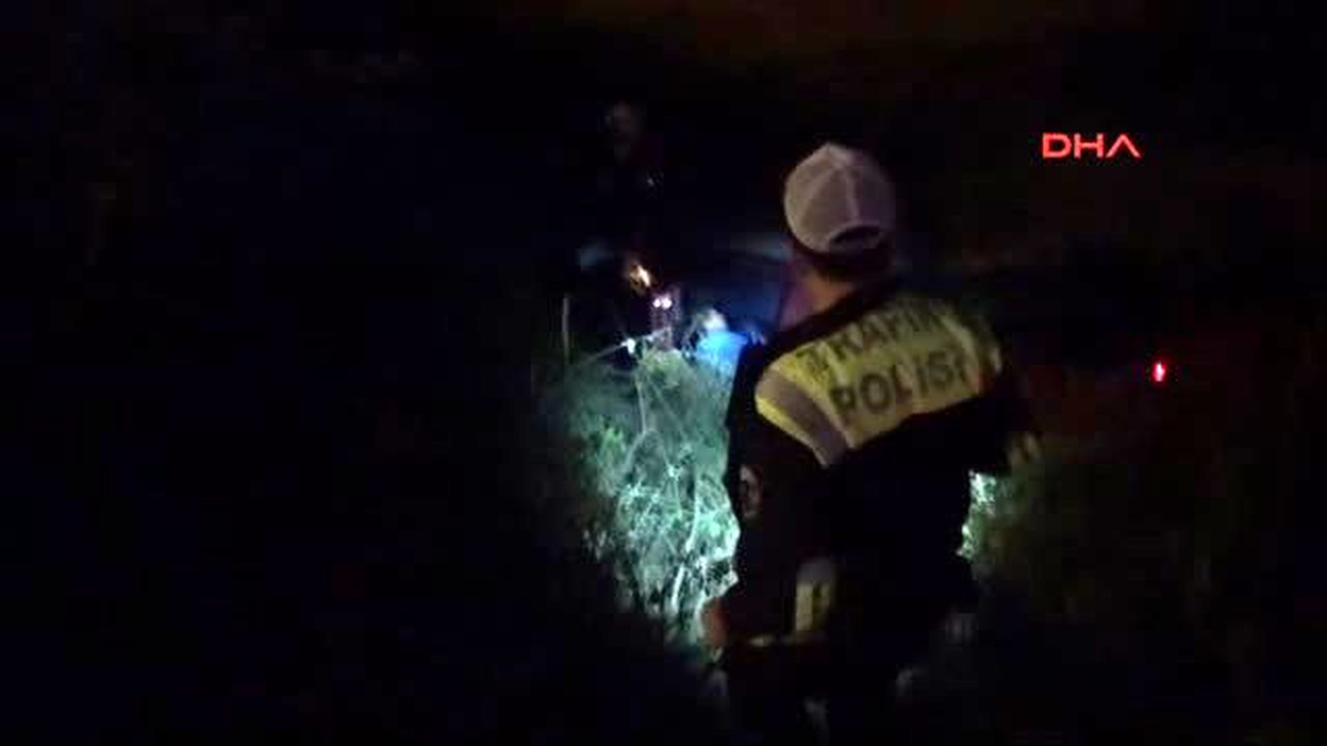 Edirne Kaza Yapan Alkollü Sevgililer Ekiplere Güçlük Çıkardı