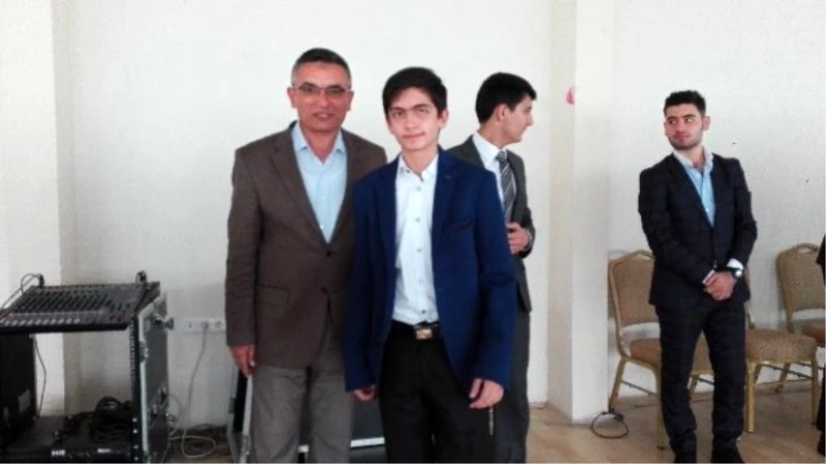Genç Bilaller Ezan Okuma Yarışması\'nın Ankara Finali Yapıldı