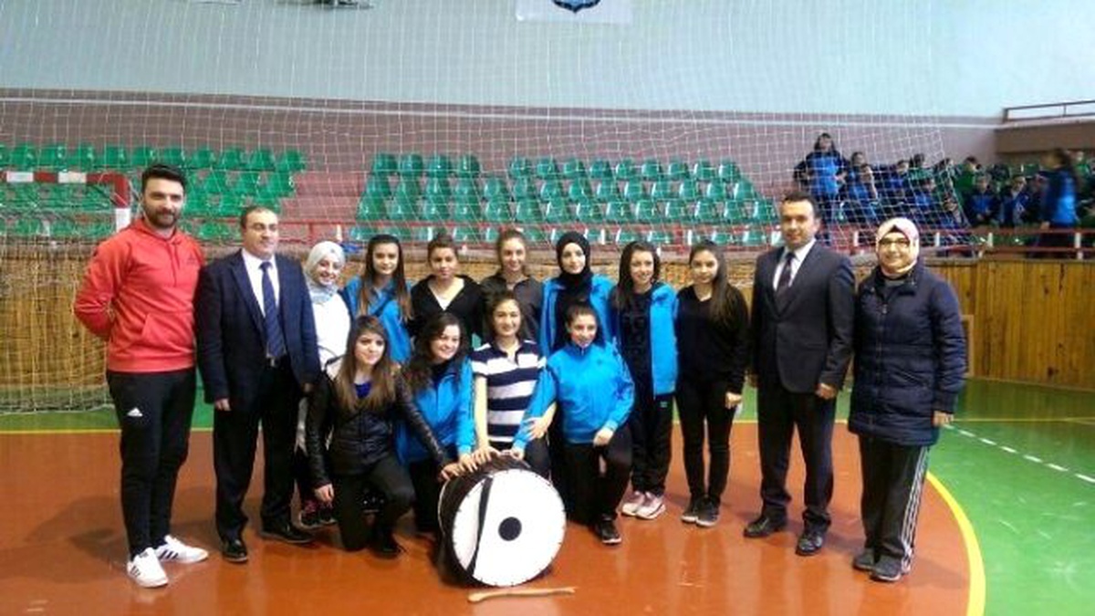Gençlik Merkezi Halk Oyunları Ekibi, Kayseri\'de Grup Yarışmasına Katılacak