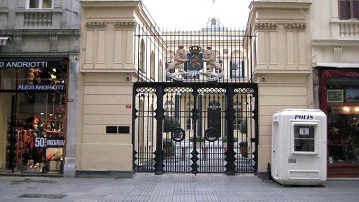 Hollanda Konsolosluğu'nu Kapattıran İhbarcı Yakalandı