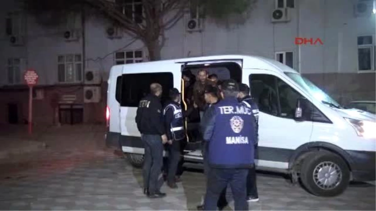 Manisa\'da Yapılan Terör Operasyonunda 12 Kişi Gözaltına Alındı