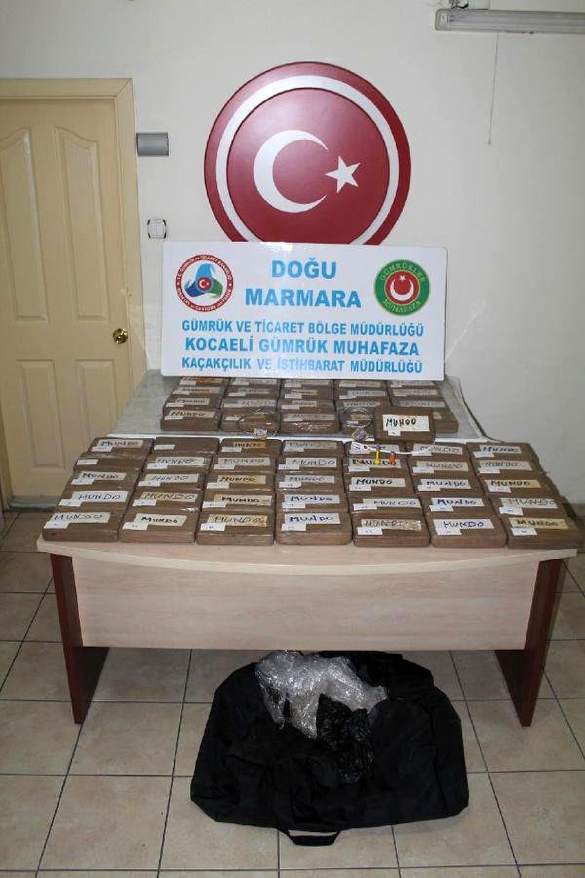 Muz Dolu Konteynerin İçerisinden 63 Kilo 743 Gram Kokain Çıktı