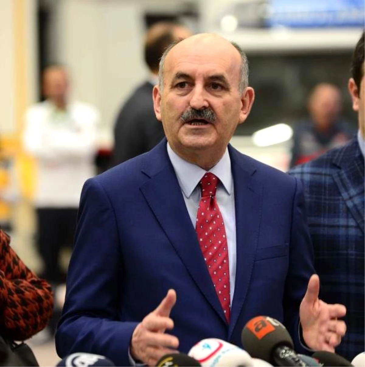 Sağlık Bakanı Müezzinoğlu\'dan Zayıflama İlacı Uyarısı