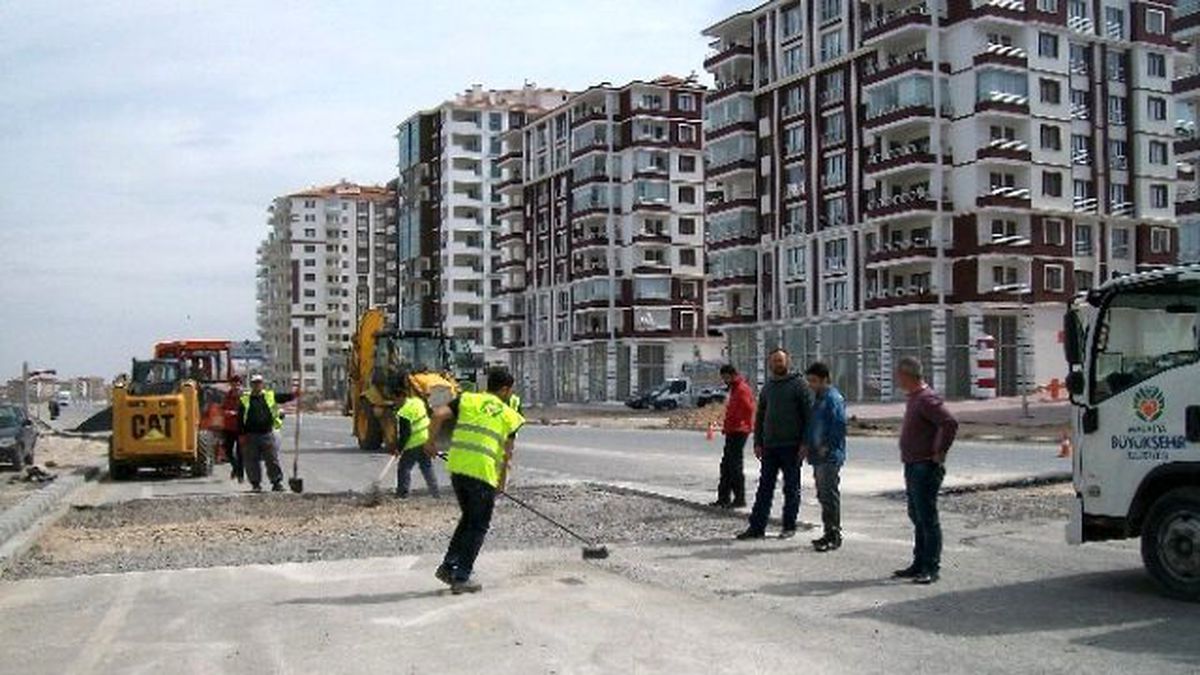 Tecde Mahallesi\'nde Asfalt Çalışmaları Başladı
