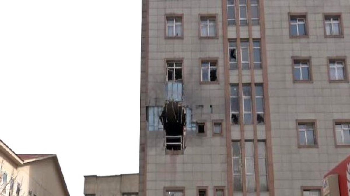 Yüksekova\'da Emniyet Müdürlüğü Binası ile Öğretmenevine Havan ve Roketatarlı Saldırı
