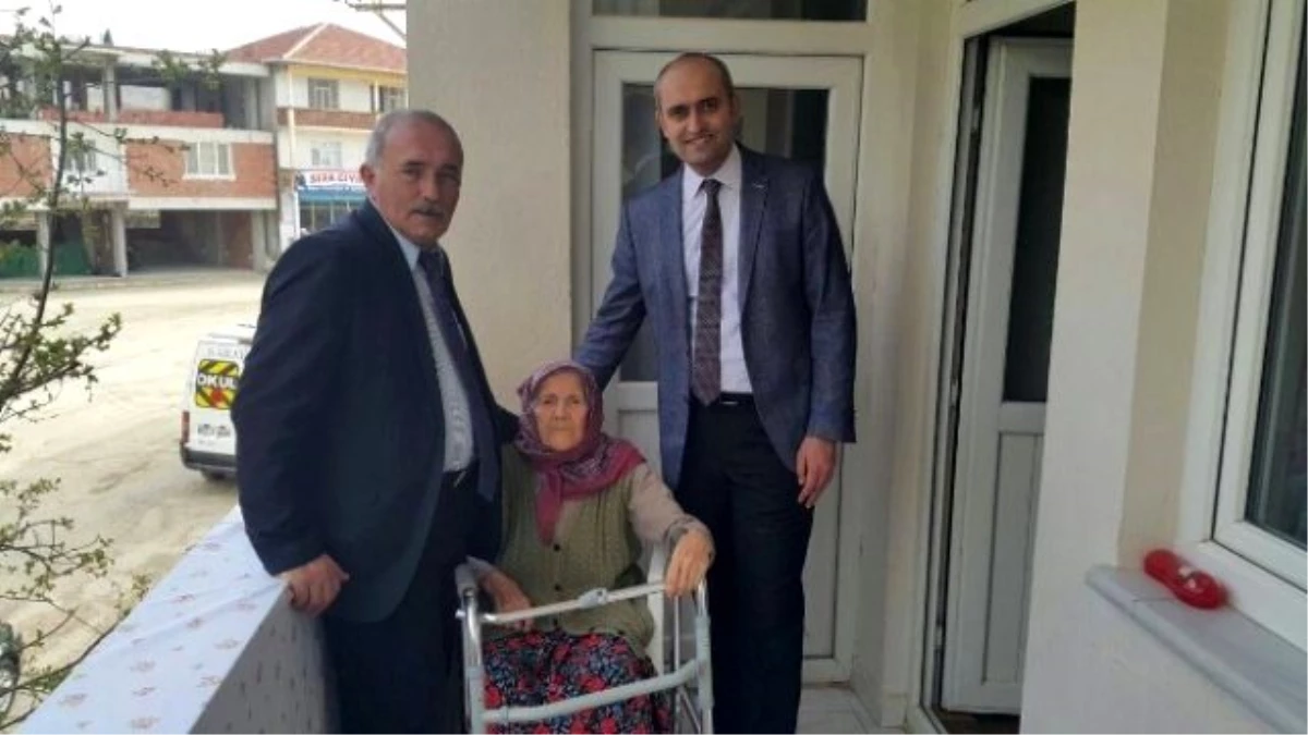 105 Yaşındaki Leman Nineye Ziyaret