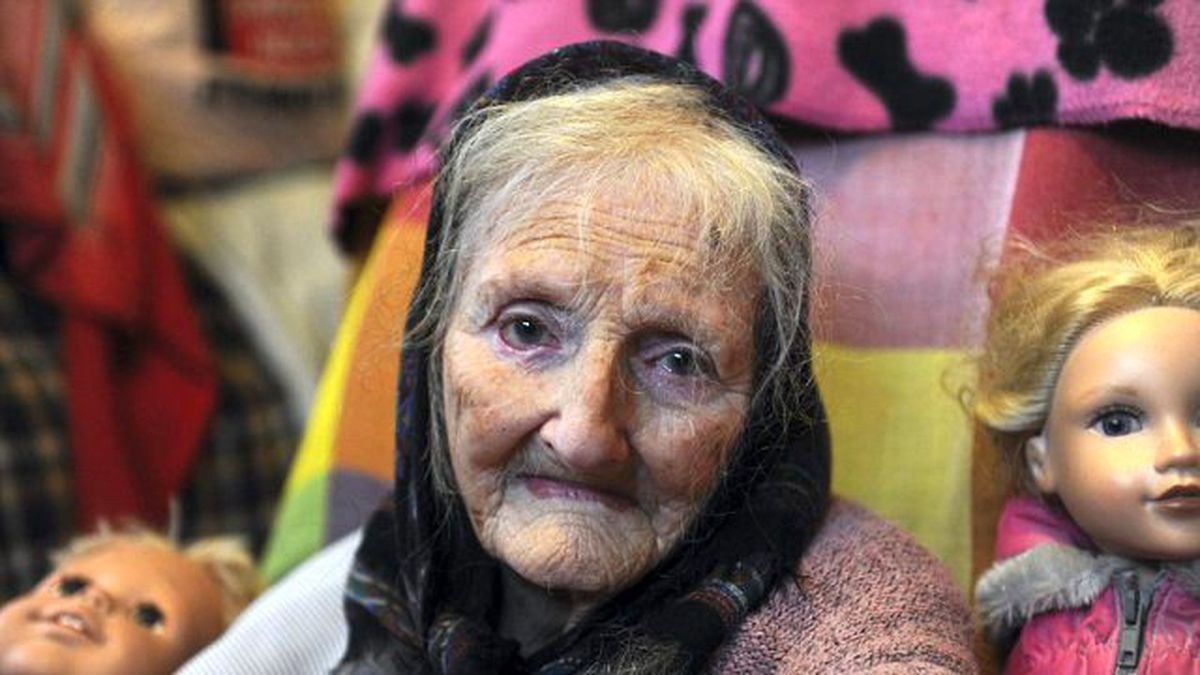 61 Yıldır Biriktirdikleri Yaşlı Kadını Evinden Etti