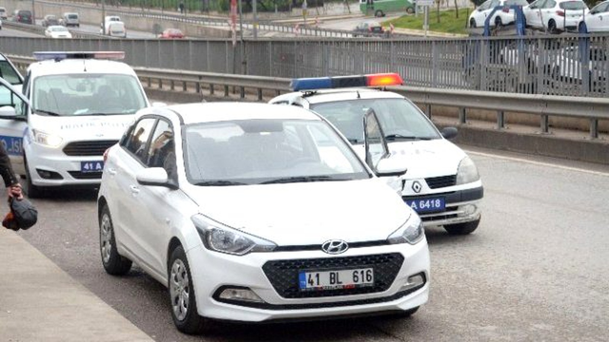 Bombalı Araç İhbarı Emniyeti Harekete Geçirdi