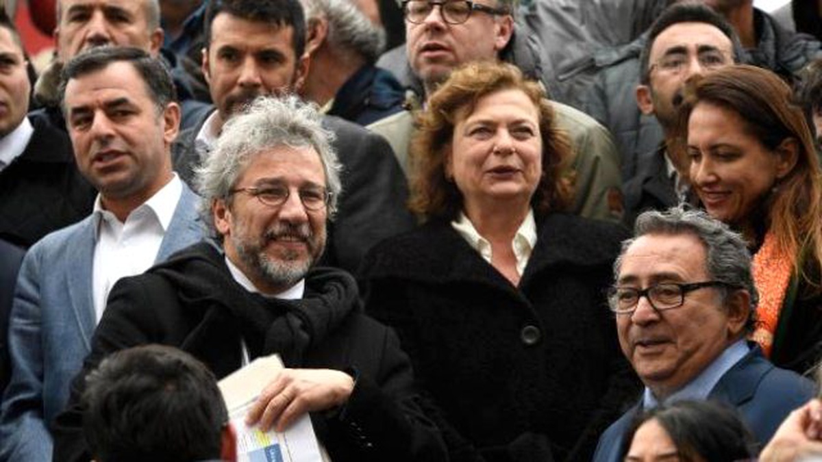 Dündar ve Gül Adliye Çıkışında Açıklama Yaptı