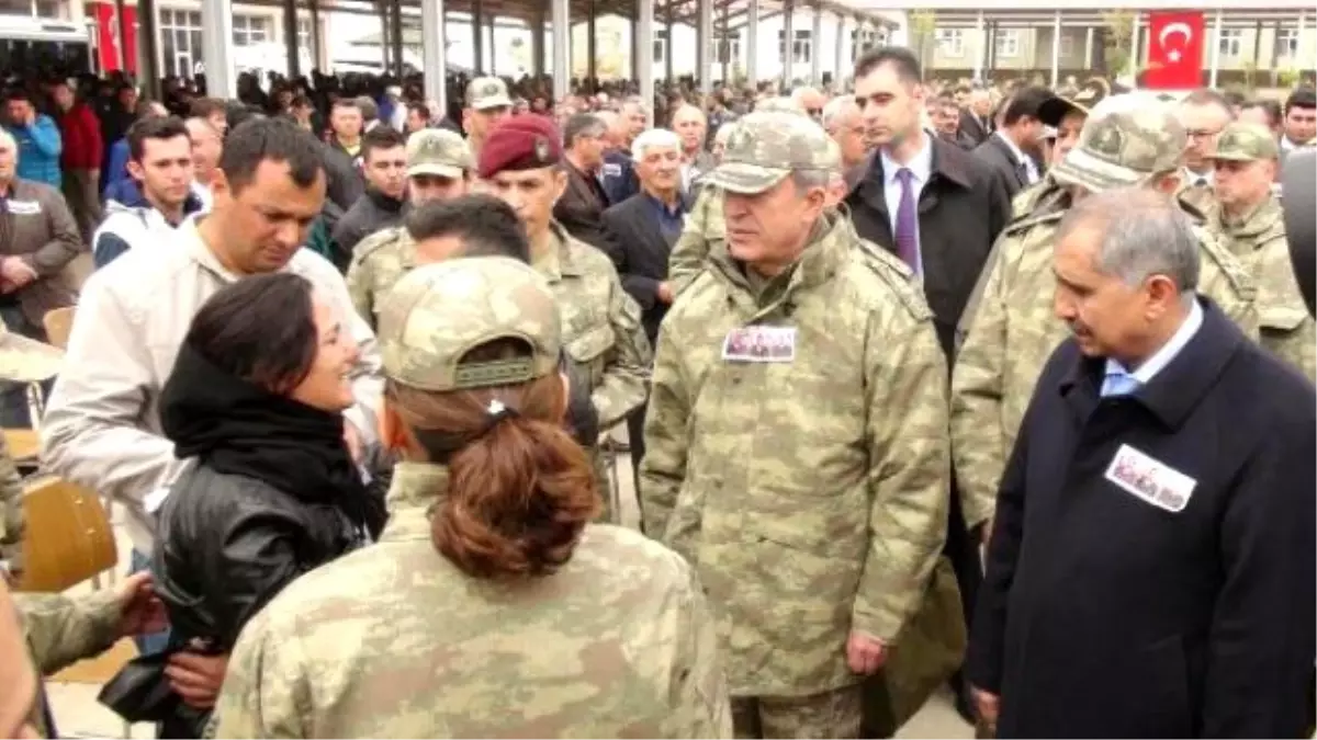 Genelkurmay Başkanı Akar, Nusaybin Şehitlerini Uğurladı