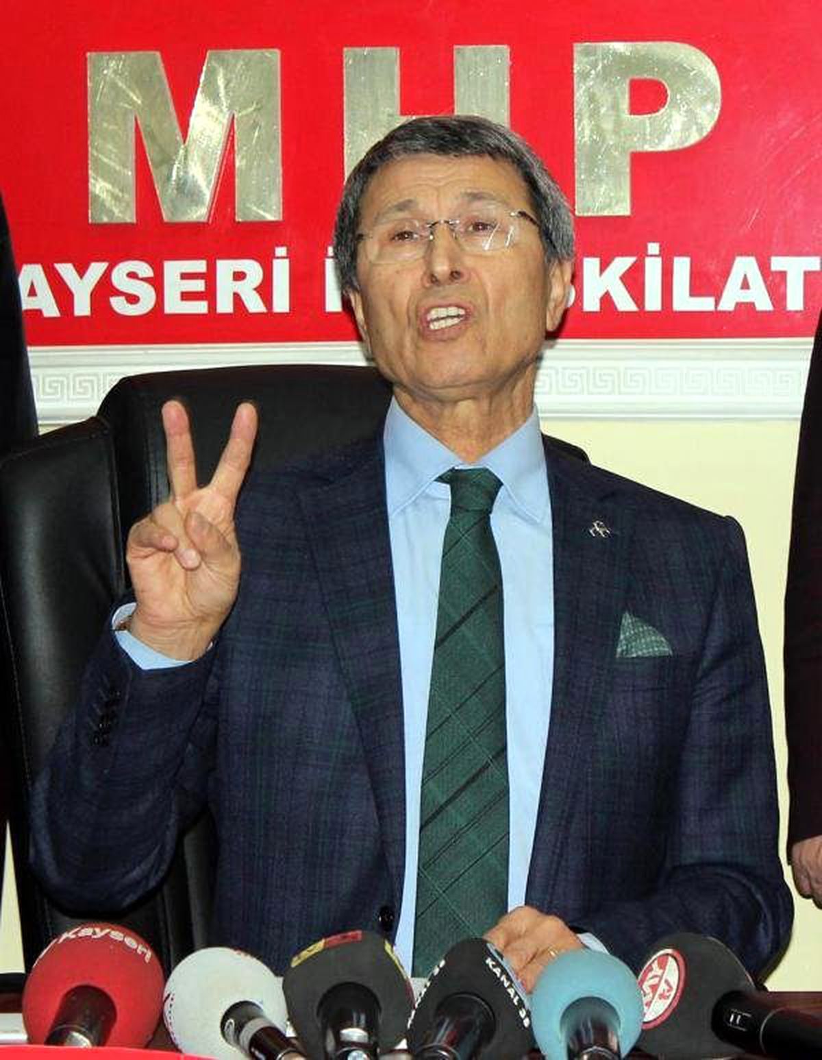 Halaçoğlu: Hakkımdaki Fezleke Nedeni Vali Çoş\'a Attığım Tweet