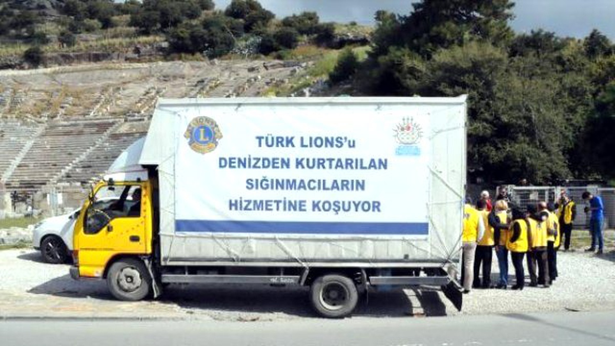 Lions\'ların Mülteciler İçin Hazırladığı Çantalar Bodrum\'da