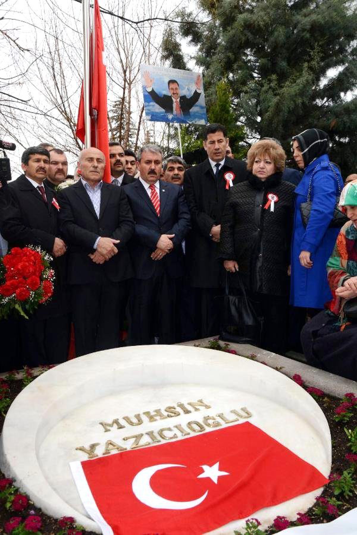 Muhsin Yazıcıoğlu Kabri Başında Anıldı