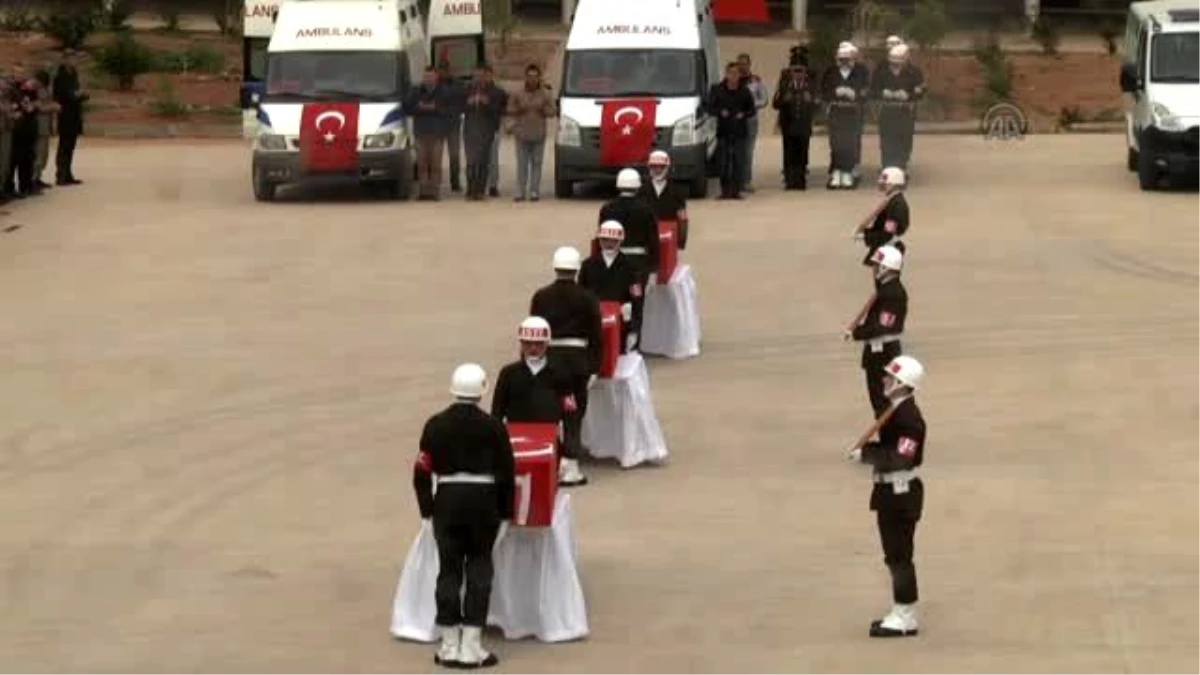Şehitler İçin Tören Düzenlendi (1) - Mardin