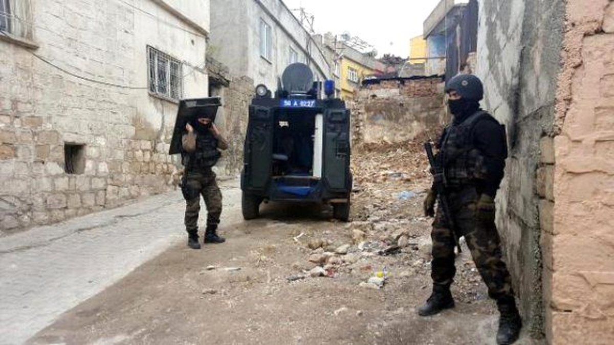 Siirt\'te PKK Operasyonu: 10 Gözaltı