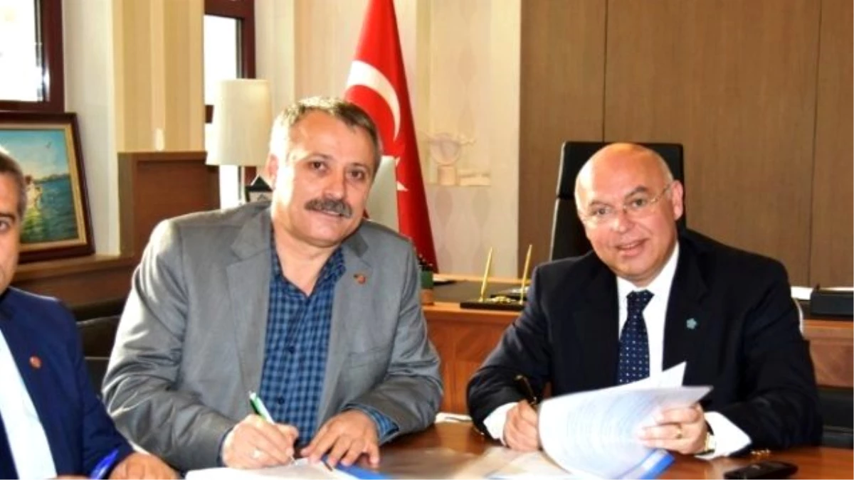 Süleymanpaşa Belediyesi Genil-iş Sendikası ile Toplu Sözleşme İmzaladı