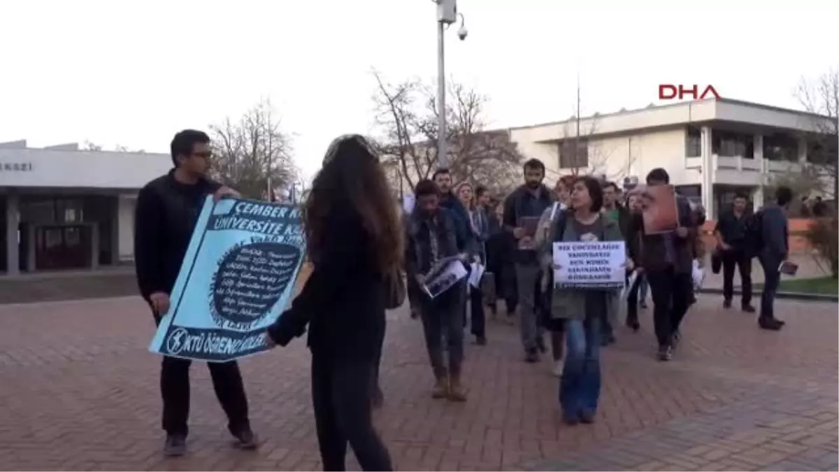 Trabzon - Ktü\'de Ensar Vakfı Protestosu Arbedesine Öğrenci Tepkisi