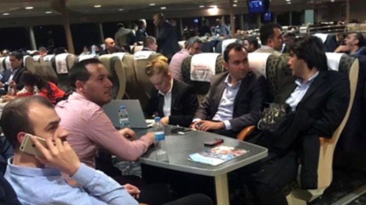 Uludağ Ekonomi Zirvesi'ne Giden İş Adamları Marmara'nın Ortasında Kaldı