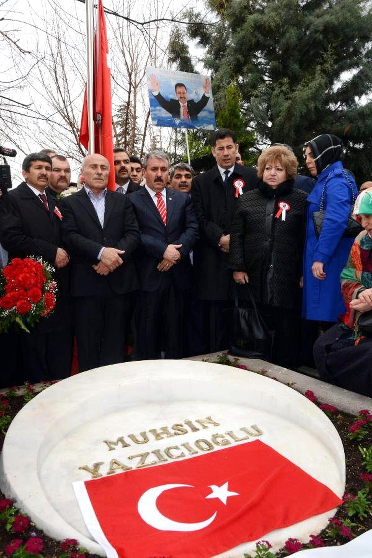 Yeniden)-Muhsin Yazıcıoğlu Kabri Başında Anıldı