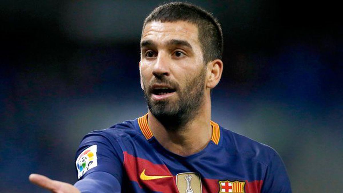 Arda Turan, Antrenmana Küçük Azra'ya Destek Tişörtüyle Çıktı