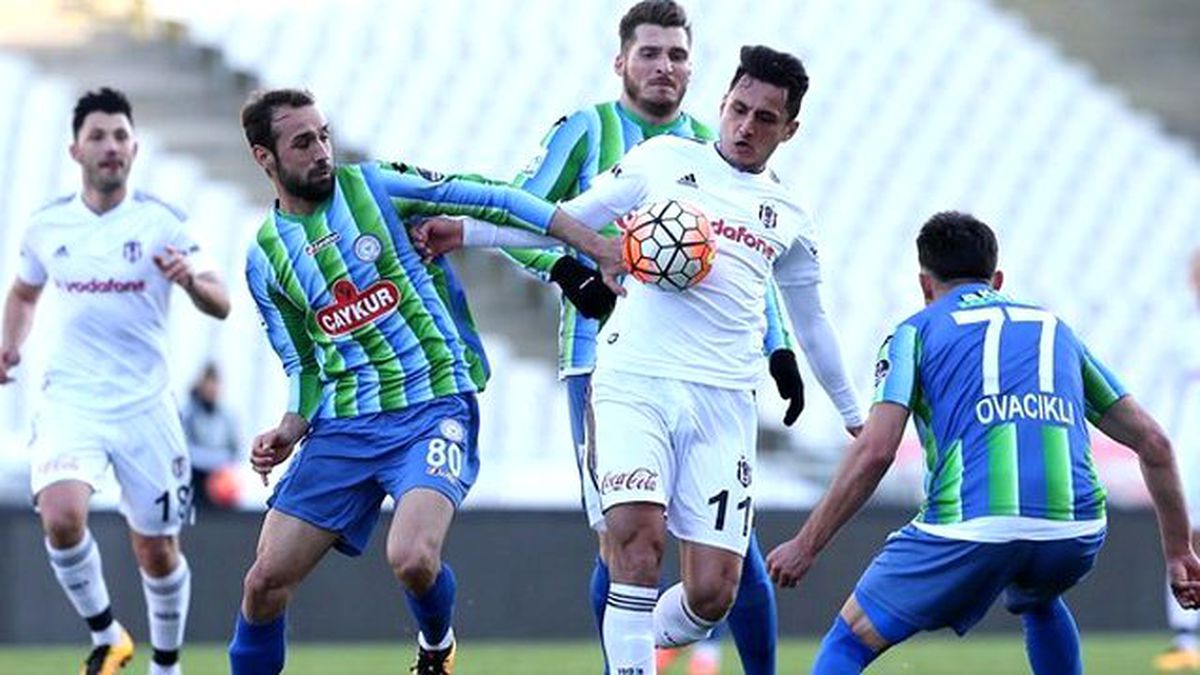 Beşiktaş, Çaykur Rizespor'u 3-0 Yendi