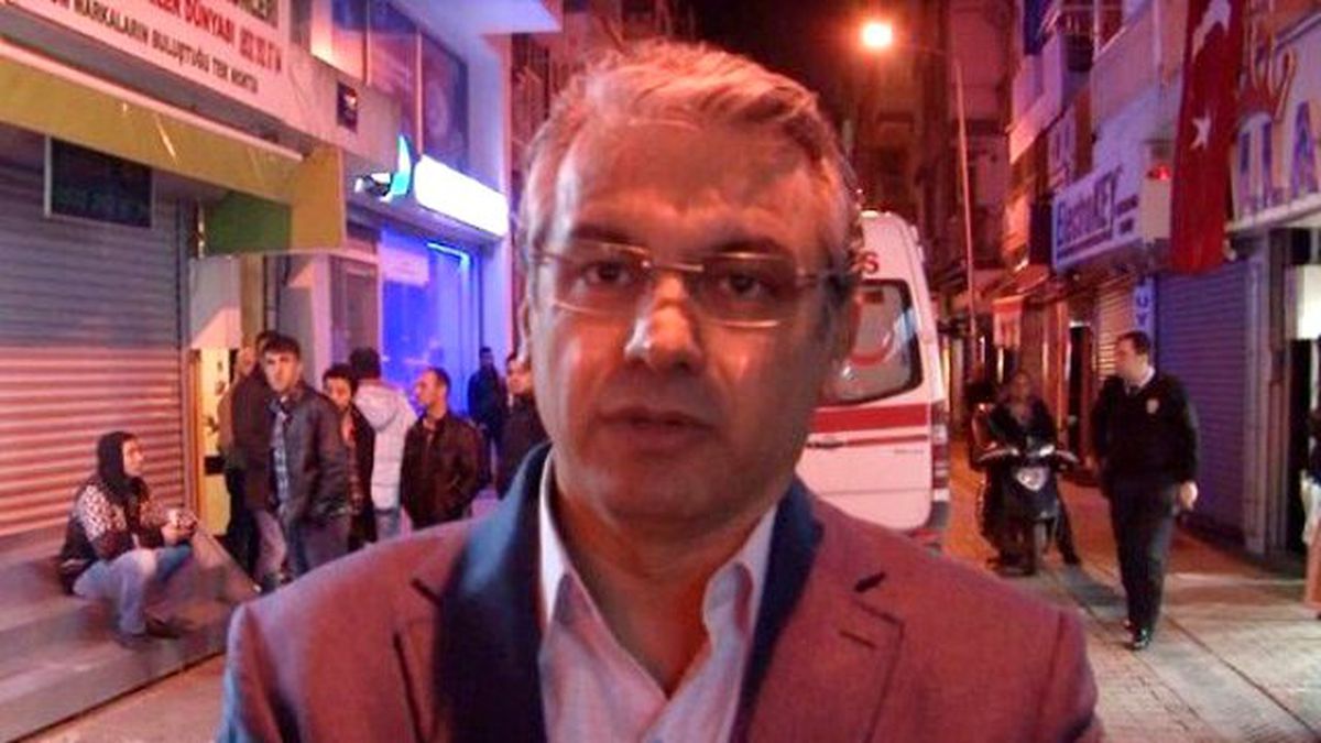 Karşıyaka Belediye Başkanı Akpınar, Şehidin Ailesine Başsağlığı Diledi