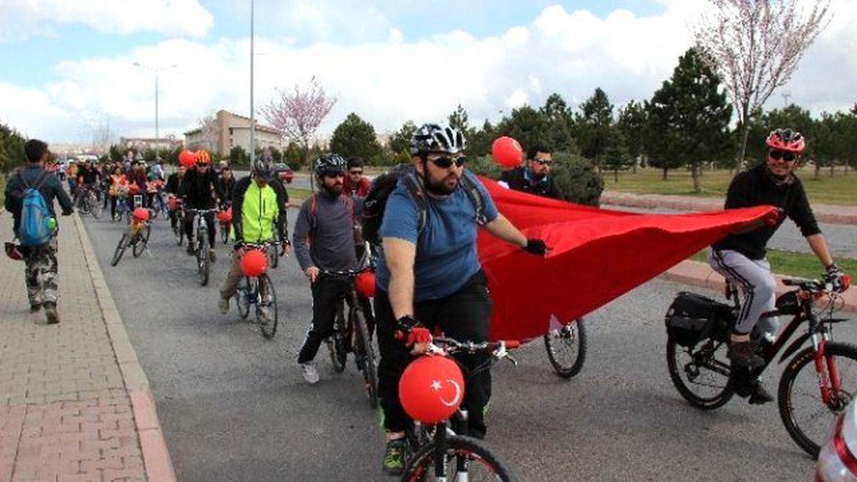 Pedalları \'Şehitler\' İçin Çevirdiler