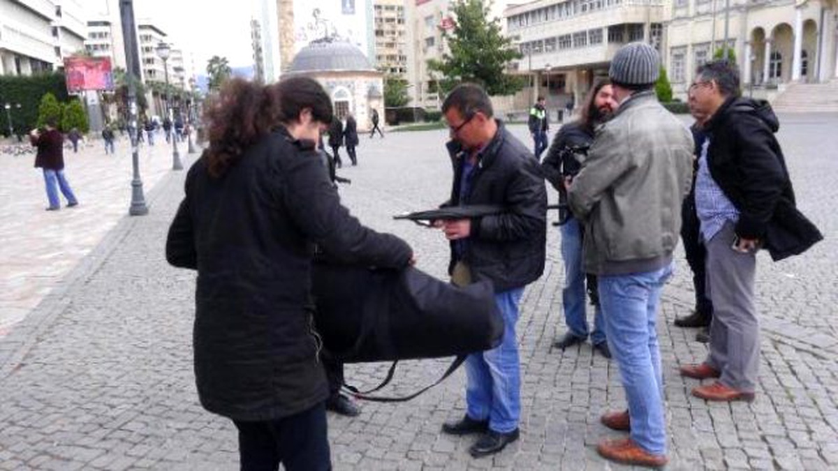 Saat Kulesi Yanında Şüpheli Çanta Paniği
