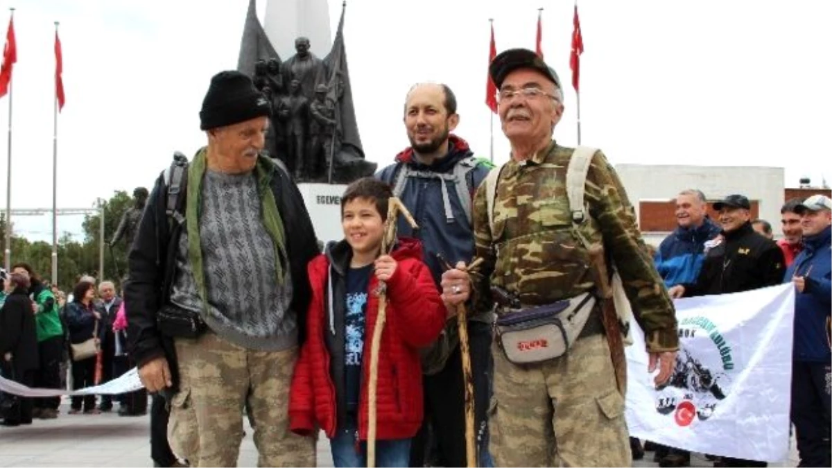 Türk Dağcılar İsmet Ülkeli İçin Spil\'e Tırmandı