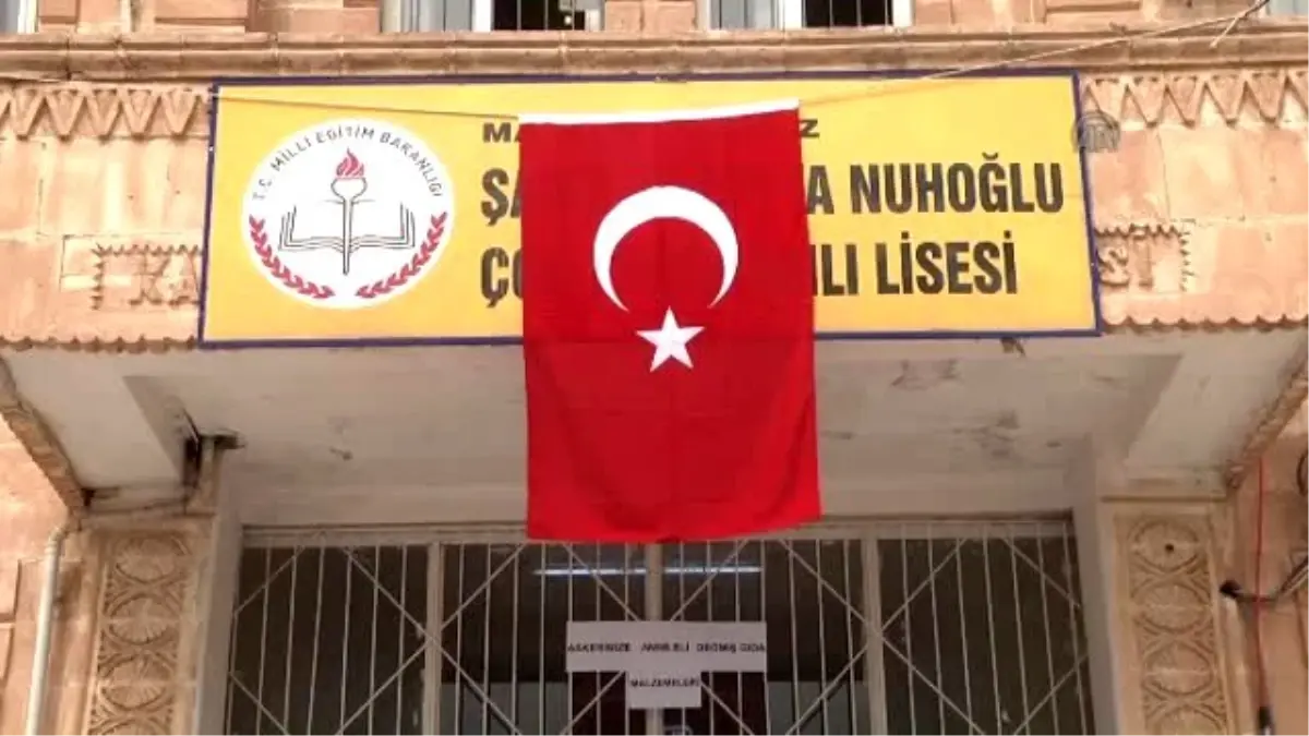 Vatandaşlardan Nusaybin\'deki Güvenlik Güçlerine Destek