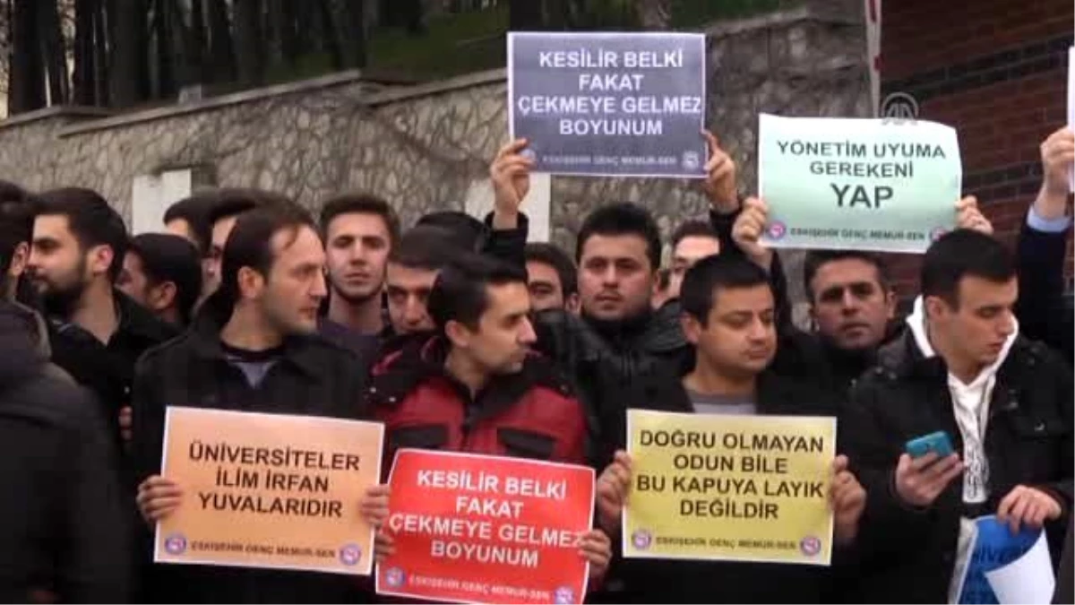 AK Parti Eskişehir Üniversiteler Başkanı Altınkaynak\'a Yapılan Saldırı