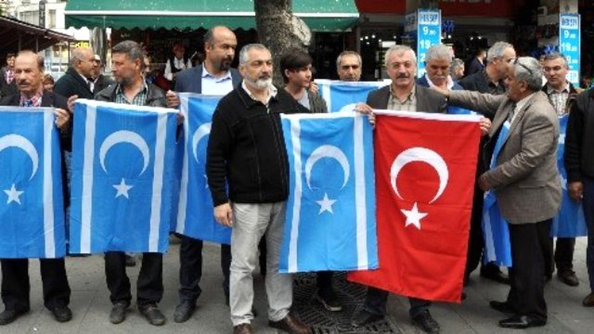 Antalya\'da Türkmenlerden Tazehurmatu Tepkisi