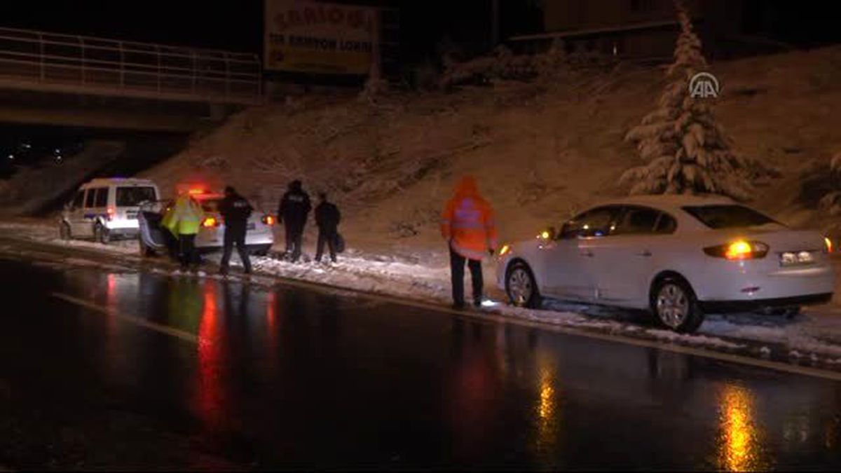 Sakarya\'da Trafik Kazası: 2 Yaralı