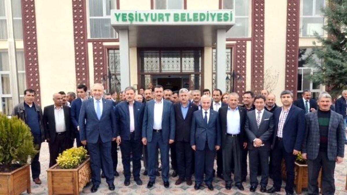 Bakan Tüfenkci, Yeşilyurt Belediyesi\'ni Ziyaret Etti