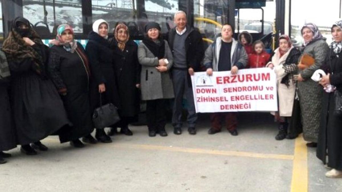 Down Sendromlu Çocuklar, Kayak Merkezini Gezdi