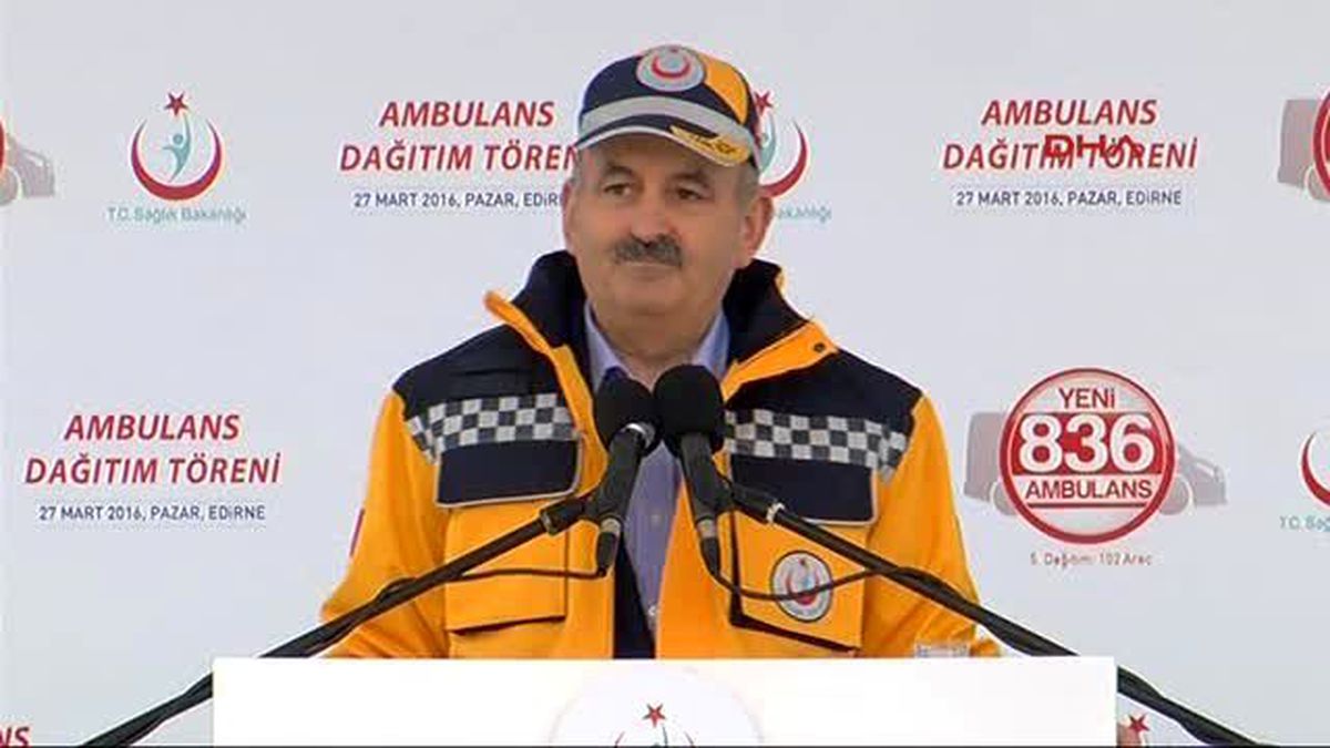 Edirne- Sağlık Bakanı Müezzinoğlu\'nun Katılımıyla Edirne\'de 102 Ambulansın Dağıtım Töreni Yapıldı-3