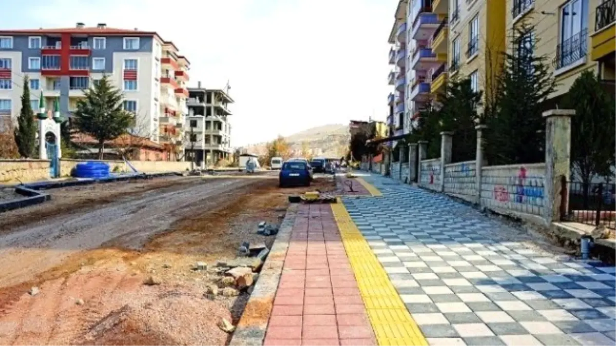 Eşref Bitlis Caddesi Yenileniyor