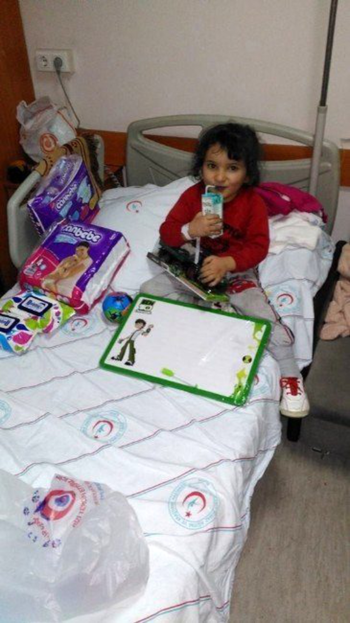 Minik Kalbi, Savaşa ve Ölen Babasına Dayanamadı