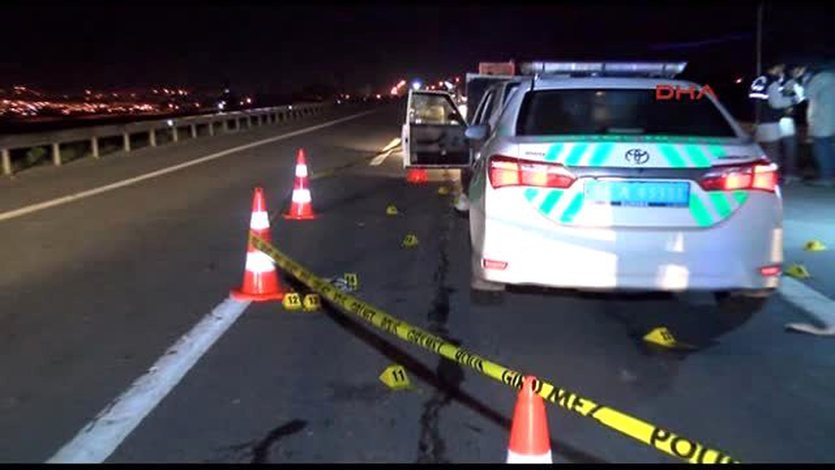 Polis Üzerlerine Silahla Yürüyen Kişilere Ateş Açtı: 1 Ölü, 1 Yaralı