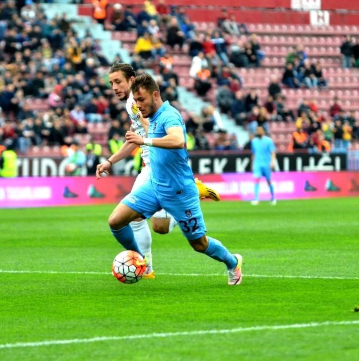 Trabzonspor, Samsunspor\'a 3-2 Mağlup Oldu