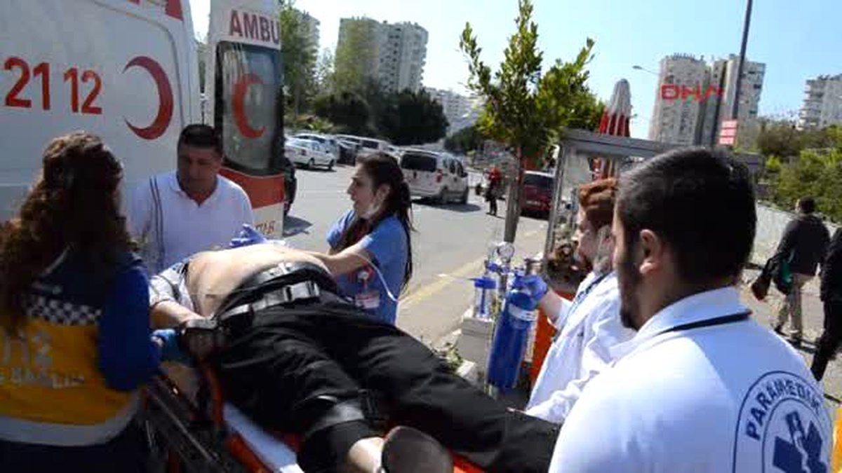 Antalya Adliye Asansöründe Kalp Krizi Geçirdi