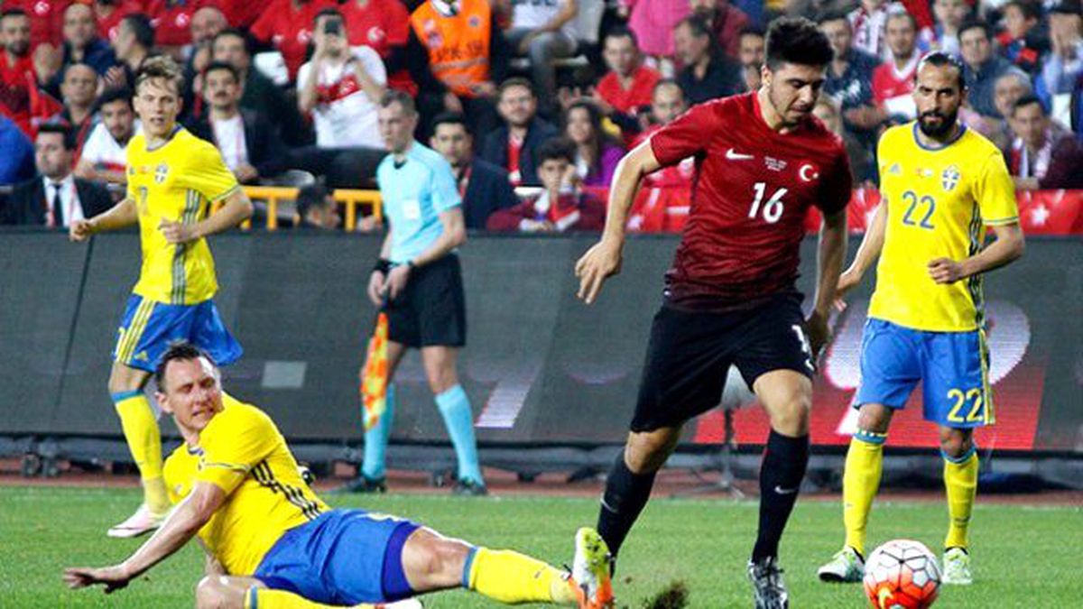 Avusturya-Türkiye Maçına Geniş Güvenlik Önlemi