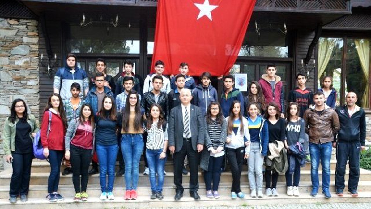 Başkan Görmez\'den Genç Sporculara Tavsiye