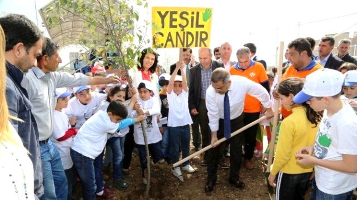 Çelikcan Öğrencilerle Fidan Dikti