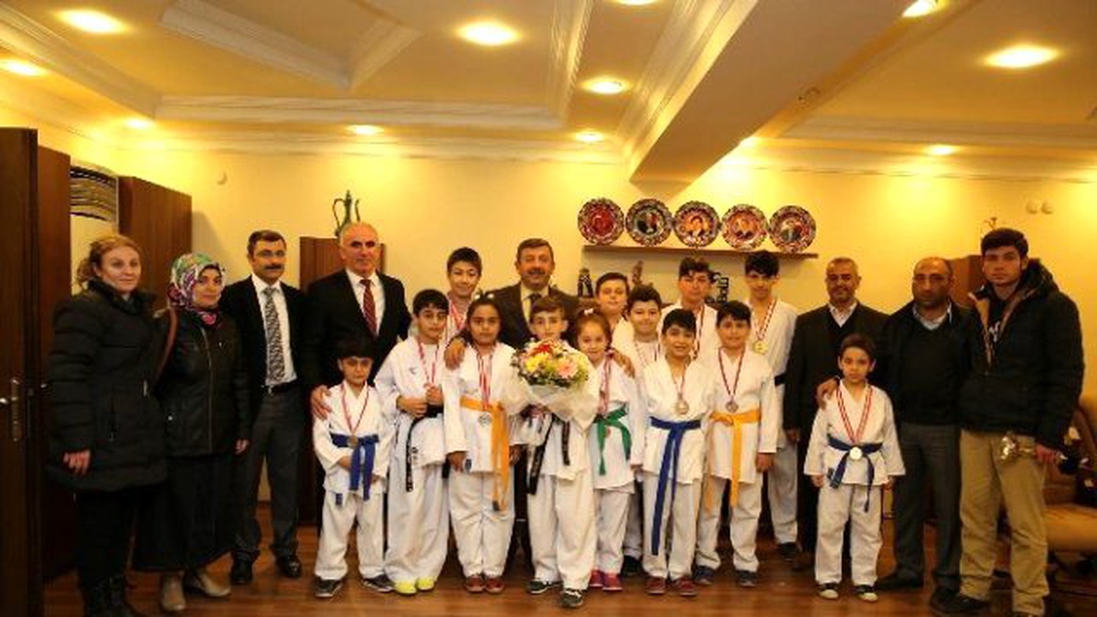 Darıca İdealspor Karabacak\'a Teşekkür Etti