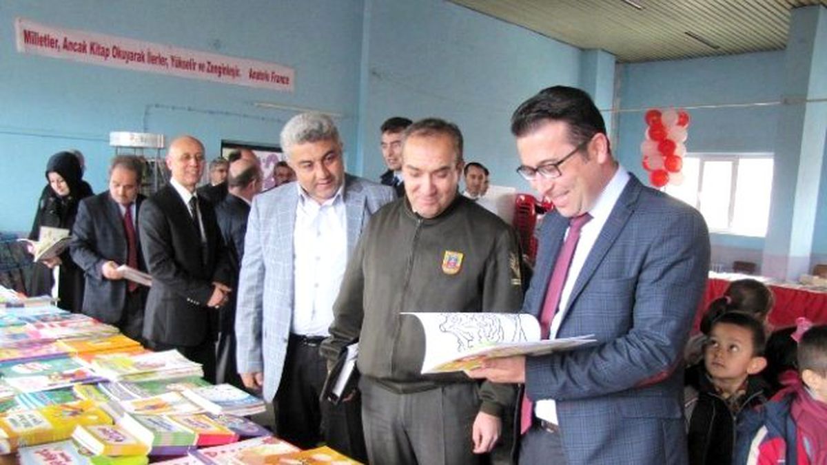 Hisarcık\'ta Kitap Şenliği